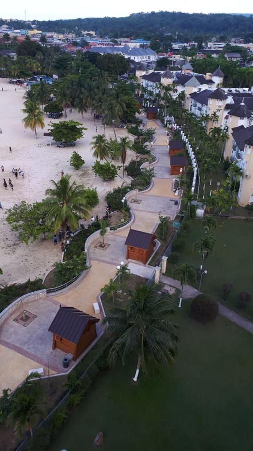 Mcfarlane'S Place Ocho Rios Bagian luar foto