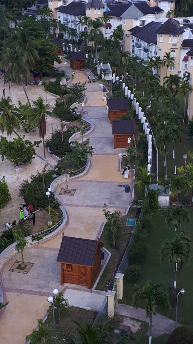Mcfarlane'S Place Ocho Rios Bagian luar foto